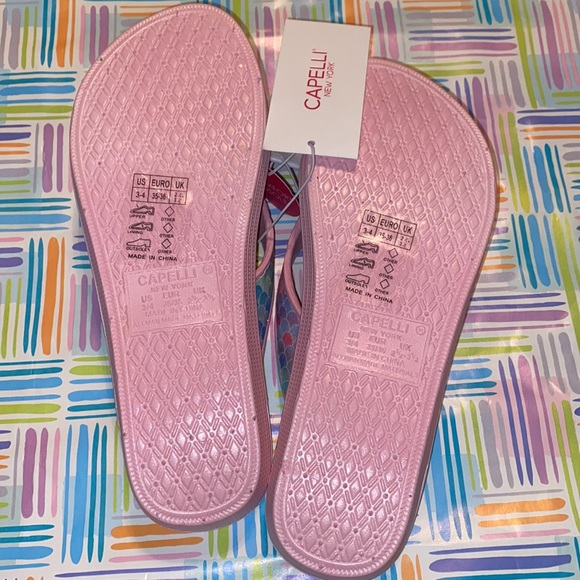 girls flip flops NWT Pink, nice soles, mermaid scales accents size 3/4 - Picture 10 of 16